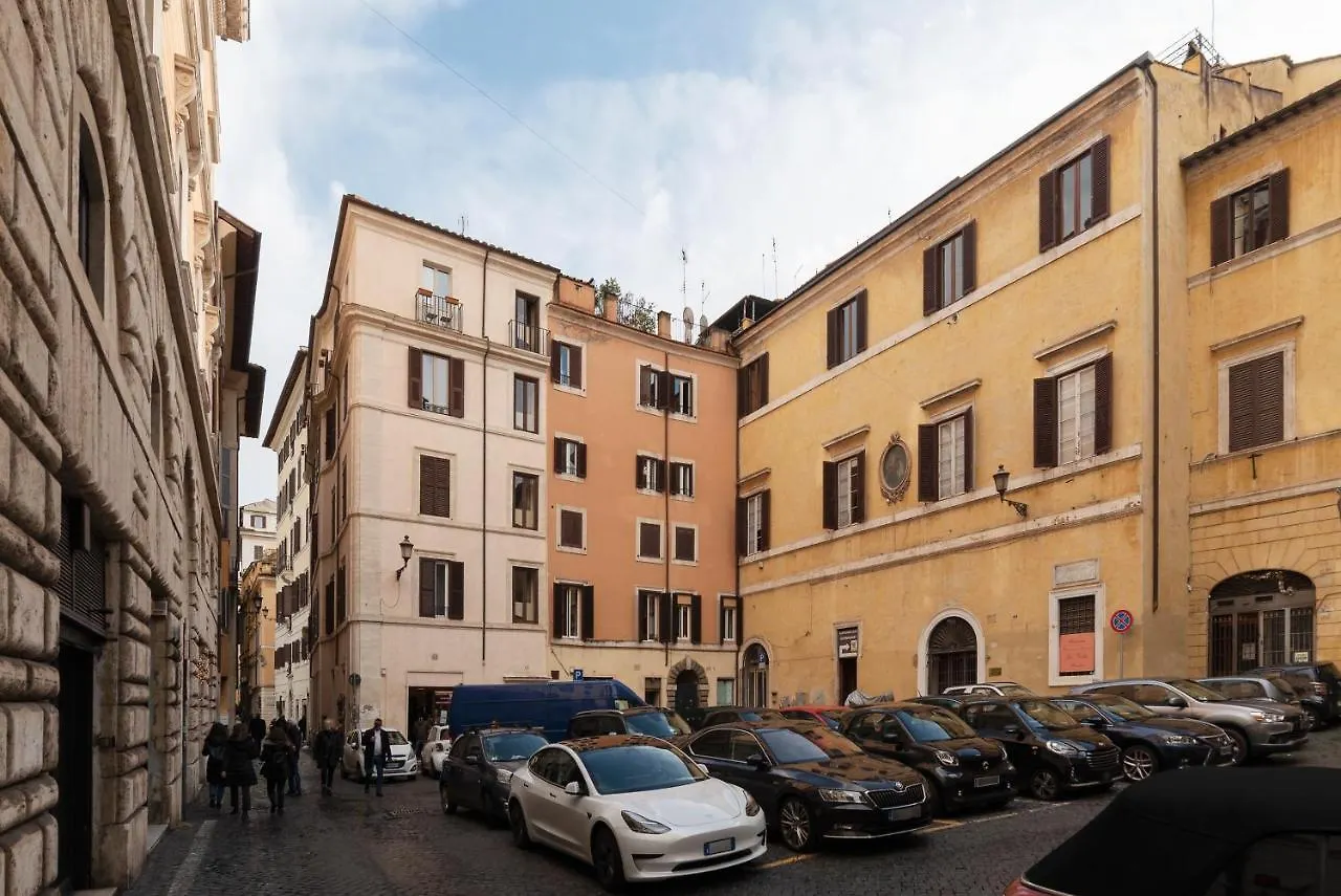 Pantheon Luxury Apartment 0*, Rome
