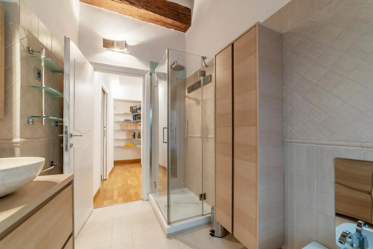 Pantheon Luxury Apartment